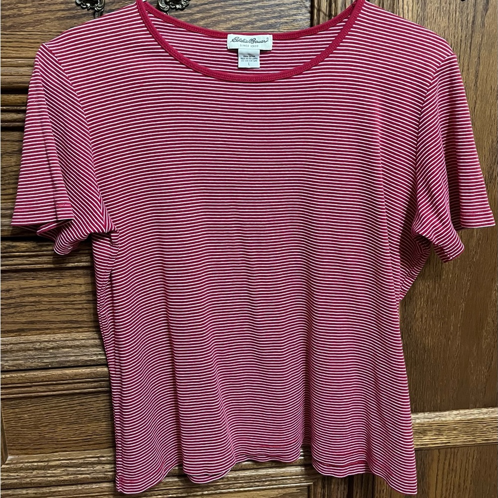 Eddie Bauer red/white striped short sleeve shirt, size Large, good condition